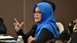 anggota Bawaslu RI, Lolly Suhenty,