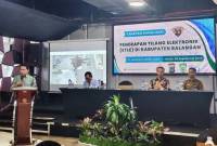 Bupati Balangan Abdul Hadi saat memberikan sambutan pada sosialisasi ETLE bersama Forkopimda Balangan di Hotel Galaxy Banjarmasin, Jumat (6/9/2024).