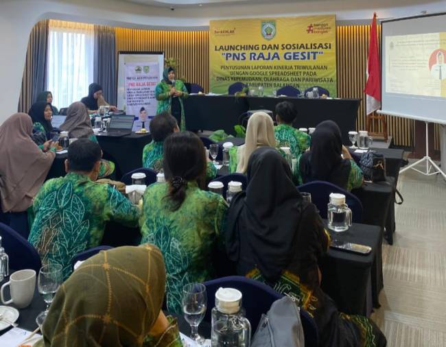 Luncurkan dan sosialisasi inovasi PNS Raja Gesit, Senin (7/10/2024).- Foto:mc.Balangan