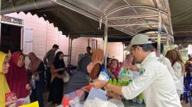 Warga Desa Marias ramai serbu Pasar Murah Disperindag Balangan