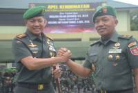 isalah Satuan Korem 101/Antasari secara resmi diserahterimakan dari Brigjen TNI Ari Aryanto kepada Kolonel Inf Ilham Yunusdi Lapangan Apel Makorem 101/Antasari, Jalan Jenderal Sudirman Banjarmasin, Kamis (5/12/2024). (SuarIndonesia/Ist)