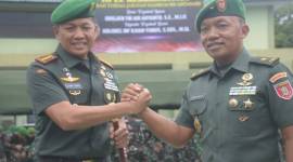 isalah Satuan Korem 101/Antasari secara resmi diserahterimakan dari Brigjen TNI Ari Aryanto kepada Kolonel Inf Ilham Yunusdi Lapangan Apel Makorem 101/Antasari, Jalan Jenderal Sudirman Banjarmasin, Kamis (5/12/2024). (SuarIndonesia/Ist)