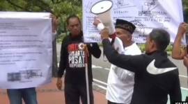 Korban kasus dugaan mafia tanah, Sojuangun Hutahurak menyuarakan ke Mahkamah Agung (MA), Jakarta Pusat/ (SuarIndonesia/Ist)