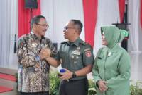 Ketua DPRD Provinsi Kalimantan Selatan (Kalsel) Dr. (H.C) H. Supian HK, SH, MH, hadiri pisah sambut Komandan Korem (Danrem) 101/Antasari bertempat di Aula Makorem 101/Antasari, pada Kamis (5/12/2024). (SuarIndonesia/Ist)
