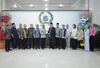 Studi komparasi ke DPRD Provinsi DKI Jakarta pada Senin, (9/12/24) dipimpin Wakil Ketua DPRD Provinsi Kalsel, H. Kartoyo, SM. (SuarIndonesia/Ist)