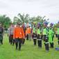 Pengecekan pasukan apel siaga Batingsor oleh Kalak BPBD Balangan, H. Rahmi didampingi unsur Forkopimda Balangan,Kamis (12/12/2024) (SuarIndonesia/ADV/RJ)