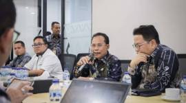 Komisi II DPRD Provinsi Kalsel saat berkunjung di Bank Kalsel Cabang Jakarta, kamis (12/12/2024) (SuarIndonesia/Ist)