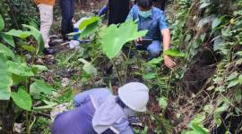 Pemeriksaan oleh anggota Subdit IV Ditreskrimsus Polda Kalsel bersama Petugas UPTD dan Dinas Lingkungan Hidup (SuarIndonesia/Ist)