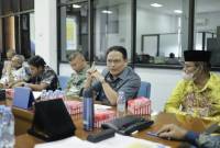Anggota DPRD Kalsel Kimisi II Firman Yusi Saat Sharing Dengan Bank Kalsel Batulicin