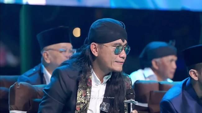 DPR RI meminta Menag Nasaruddin Umar serius menyeleksi sertifikasi dai usai insiden Gus Miftah mengolok-olok penjual es teh saat berdakwah. (Screenshot @youtube)