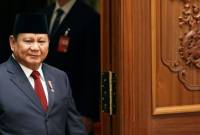 Presiden Prabowo Subianto menilai pendakwah Miftah Maulana sadar jika dirinya salah ucap kepada pedagang es teh sehingga memutuskan mundur dari jabatannya. (REUTERS/Florence Lo)