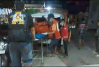 Jenazah dibawa ke Ruangan Instalasi  Pemulasaran Jenazah Rumah Sakit Umum Daerah (RSUD) Ulin Banjarmasin, untuk dilakukan visum, Kamis (9/1/2025) malam. (SuarIndonesia/DO)