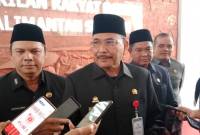 Ketua DPRD Kalsel DR. (HC) H. Supian HK