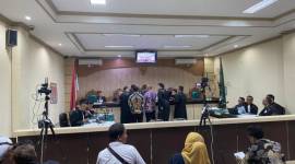 Sidang memasuki pembuktian dengan menghadirkan para saksi tersebut berlangsung, Kamis (16/1/2025) di Pengadilan Tindak Pidana Korupsi Banjarmasin. (SuarIndonesia/Ist)