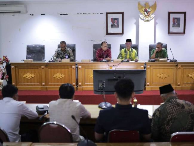 Bali menjadi tujuan Komisi II DPRD Kalsel guna komparasi terkait budidaya buah salak, pada Jum’at (17/1/2025) (SuarIndonesia/Ist).