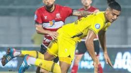 Barito Putera taklukan Madura United 4-2, dalam laga pekan ke-19 Liga 1 2024-2025, di Stadion Gelora Bangkalan, Madura,  Sabtu (18/1/2025) malam WIB. (SuarIndonesia/Antara)