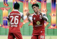 
Melalui assist Rizky Pora, Barito Putera mneyamakan kedudukan 1-1 lwat gol Eksel Runtuhaku dan pertandingan berakhir dengan kekalahan Barito Putera 2-3. (ig @psbaritoputeraofficial)