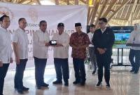 Ketua MPR RI Ahmad Muzani (ketiga dari kiri) diterima Kepala OIKN Bambang Hadimuljono (ketiga dari kanan) saat melakukan kunjungan kerja ke Kota Nusantara, ibu kota Indonesia berlokasi di Kecamatan Sepaku, Kabupaten Penajam Paser Utara, Provinsi Kalimantan Timur, Jumat (24/1/2025). (ANTARA/Muhammad Solih Januar)