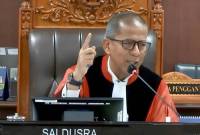 Wakil Ketua Mahkamah Konstitusi Saldi Isra saat sidang lanjutan sengketa Pilkada 2024 perkara Nomor 223/PHPU.WAKO-XXIII/2025 di 

Mahkamah Konstitusi, Jakarta, Jumat (17/1/2025). (Dok ANTARA/Fath PM)