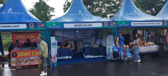 DUKUNG UMKM dan Ekonomi Daerah, Bank Kalsel Berpartisipasi di Bazar HPN 2025