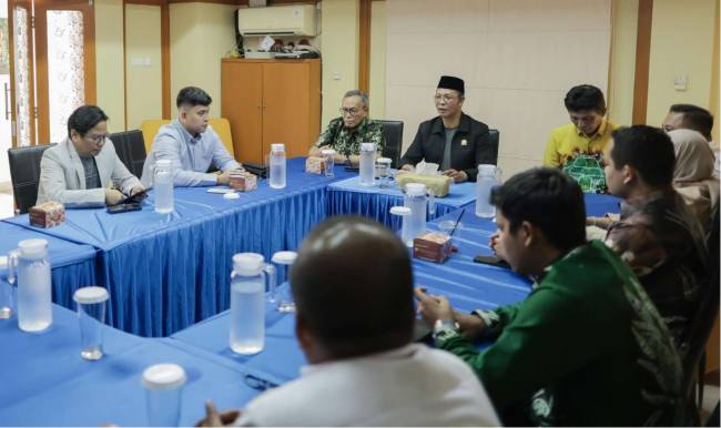 Rombongan Komisi II DPRD Provinsi Kalsel dalam rangka monitoring ke Banhub Provinsi Kalsel di Jakarta Pusat, pada Jumat (14/2/2025). (SurIndonesia/Ist)