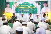 Wakil Bupati Balangan, Akhmad Fauzi saat menghadiri Safari Ramadan di Desa Layap, Kecamatan Paringin.