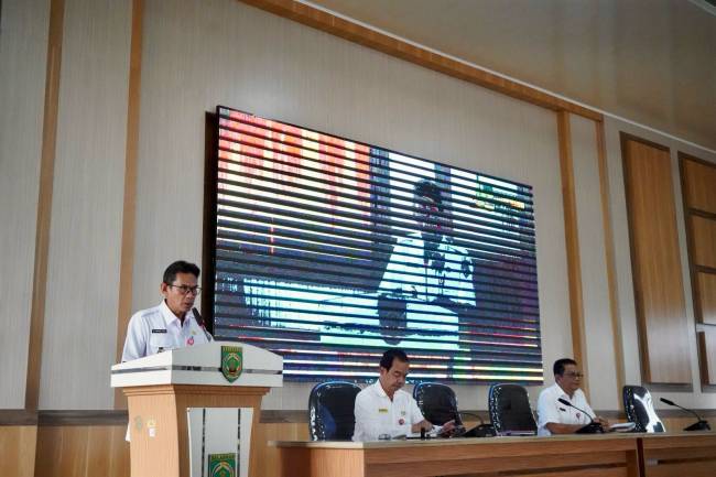 Wakil Bupati Balangan, Akhmad Fauzi saat membuka acara Forum Konsultasi Publik penyusunan rancangan awal RPJMD Balangan 2025-2029.