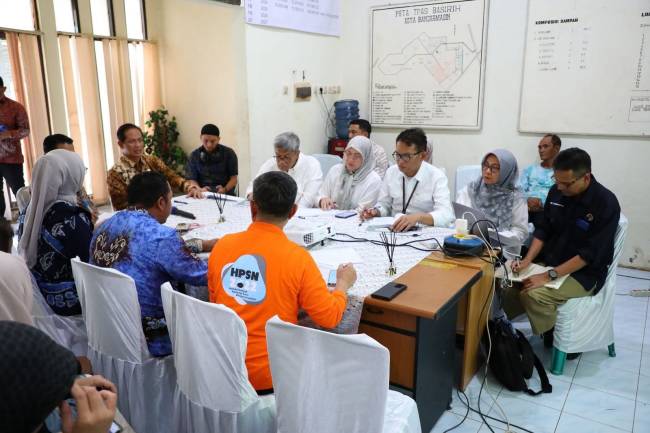 LAMPU HIJAU TPAS Basirih, Menteri Lingkungan Hidup : Akan Kami Evaluasi