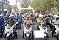 Komando Resor Militer (Korem)  101/Antasari, melaksanakan upacara bersama dengan Kepolisian, di halaman Makorem Banjarmasin , Minggu (30/3/2025) (SuarIndonesia/DO)