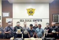 Penyeludupan 10 kilogram narkotika jenis sabu oleh Bea Cukai dan BNNP Kalbar. (Foto: ANTARA/Narwati)