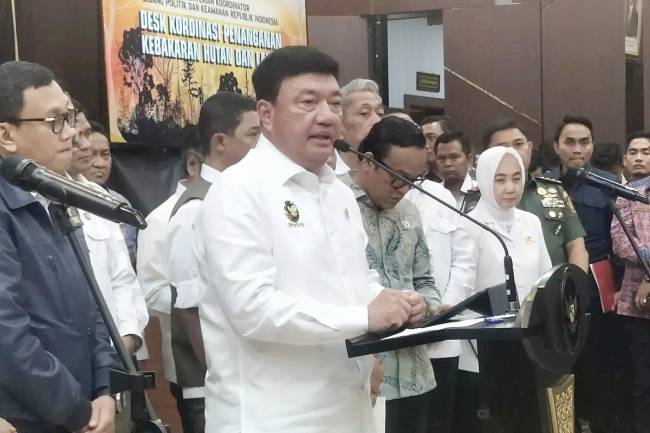 Menko Polkam Budi Gunawan di kantor Kemenko Polkam, Jakarta Pusat, Kamis (13/3/2025). (Foto: ANTARA/Walda Marison)
