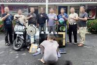 Pelaku MM spesialis pengicar nasabah bank saat diamankan di Polres Kapuas, Kamis (6/3/2025). (Foto: ANTARA/HO-Polres Kapuas)