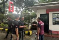 Penyidik melakukan olah TKP di Gedung Tempo, Jakarta Selatan, Minggu (23/3/2025). (Foto: ANTARA/HO-Divisi Humas Polri)