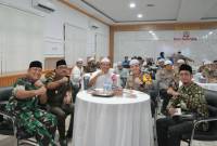 Bupati Balangan, Abdul Hadi hadiri buka puasa bersama jajaran Forkopimda Balangan. - Foto: Mc.Balangan