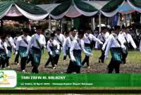 Teks foto : Penampilan Tari Zafin Islami oleh Sanggar Al Balazny Tari Zafin Islami Al Balazny Meriahkan HUT ke-22 Kabupaten Balangan - Foto: Mc.Balangan