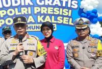 Kapolda Kalsel, Irjen Pol Rosyanto Yudha Hermawan, didampingi Dirlantas , Kombes Pol Fahri Siregar