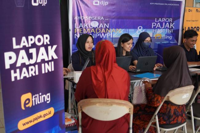 Wajib pajak melaporkan SPT Tahunannya ke Kantor Wilayah DJP Kalimantan Selatan dan Tengah (Kanwil DJP Kalselteng).