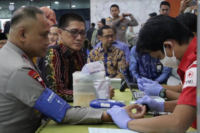 SERANGKAIAN HUT Bank Kalsel 61 Tahun, Gelar Kegiatan Sosial Donor Darah