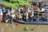 Seorang pemancing ikan temukan mayat, yang diketahui adalah korban Syaifullah (46), mengapung di Sungai Matapura, Sabtu (19/4/2025) pagi, sekitar pukul 07.15 WITA. (SuarIndonesia/DO)