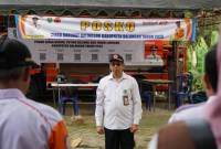 Sekretaris BPBD Balangan Surya Dharma saat memimpin Apel Perdana Pembukaan Posko Siaga Darurat Batingsor. - Foto:Mc.Balangan