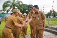 Bupati Abdul Hadi didampingi Wakil Bupati Balangan, Akhmad Fauzi saat melaksanakan halalbihalal bersama seluruh jajaran ASN dan Non ASN di lingkup Pemkab Balangan.