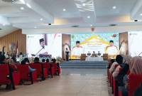 Suasana pertemuan dengan awak media di Odah Etam, Kantor Gubernur Kaltim, Senin (7/4/2025). (Foto: Antara/ M Ghofar)