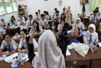 Aktivitas belajar mengajar SMA sederajat. (Foto: Dok ANTARA/Indrianto Eko S)