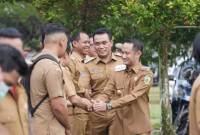 Wali Kota Palangka Raya, Fairid Naparin (kanan) di Palangka Raya, Selasa (8/4/2025). (Foto: ANTARA/HO-Dokumentasi Pribadi)