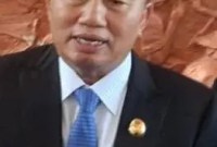 Gubernur Kalsel, H Muhidin.