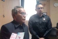 Wakil Ketua Komisi II DPRD Kalsel Suripno Sumas (kiri)