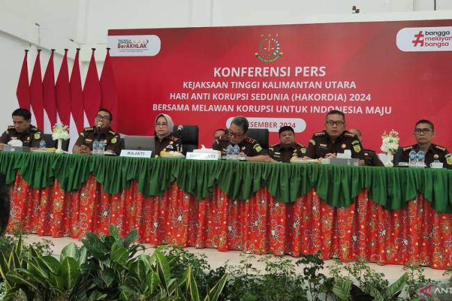 Foto Ilustrasi - Jajaran pejabat Kejaksaan Tinggi Kaltara kala menggelar konferensi pers perdana di kantornya terkait dugaan korupsi proyek pembangunan gedung BPSDM Provinsi Kaltara beberapa waktu lalu. (ANTARA/M Arfan)