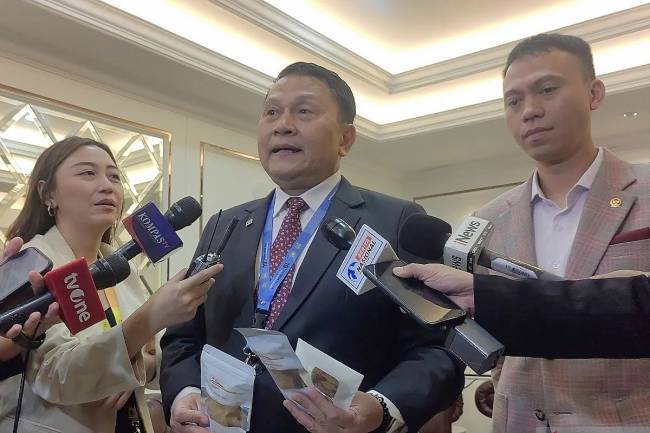 Ketua BKSAP DPR RI Mardani Ali Sera saat ditemui di sela-sela acara Konferensi Ke-19 PUIC, kompleks parlemen, Senayan, Jakarta, Selasa (13/5/2025). (Foto: ANTARA/Melalusa Susthira K)