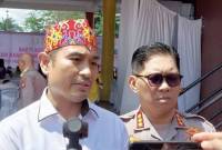 Direktur Reserse Kriminal Umum Polda Kalimantan Tengah Kombes Pol Nuredy Irwansyah Putra, bersama Kabid Humas Kombes Pol Erlan Munaji. (ANTARA/Rajib Rizali)