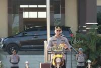 Kapolres Kubu Raya AKBP Kadek Ary Mahardika memimpin apel Satgas Operasi Premanisme di halaman Mapolres Kubu Raya, Jumat (9/5/2025) (Foto: ANTARA/HO-Jessica Helena Wuysang)